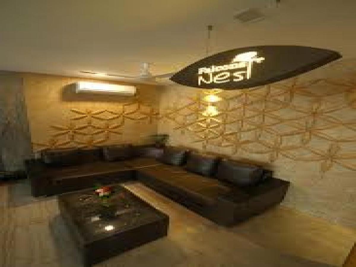 La Riviera Suites Haiderabad Buitenkant foto